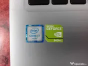 Laptop Asus cu procesor i7, SSD si card video 