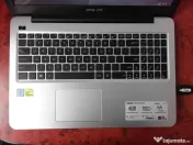 Laptop Asus cu procesor i7, SSD si card video 