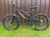 Bicicletă Cube full suspension