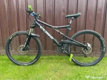 Bicicletă Cube full suspension