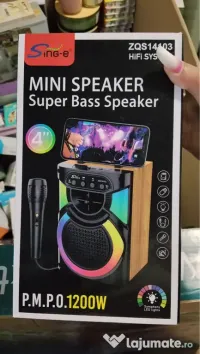 Boxă