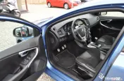 Volvo V40 2.0D R-Design 