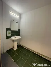 Spatiu comercial/birou cu vizibilitate maxima 