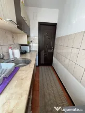 Apartament cu 2 camere, Zona Vest 