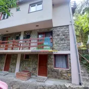 Pensiune de vânzare în Lepșa - Vrancea