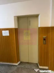 Apartament cu 4 camere de vânzare Lujerului Militari 
