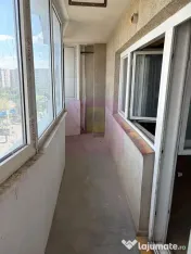 Apartament cu 4 camere de vânzare Lujerului Militari 