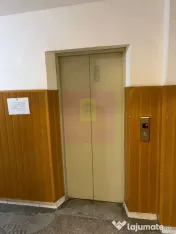 Apartament cu 4 camere de vânzare Lujerului Militari 