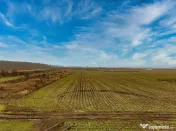 Teren intravilan 5040 mp, deschidere dubla 