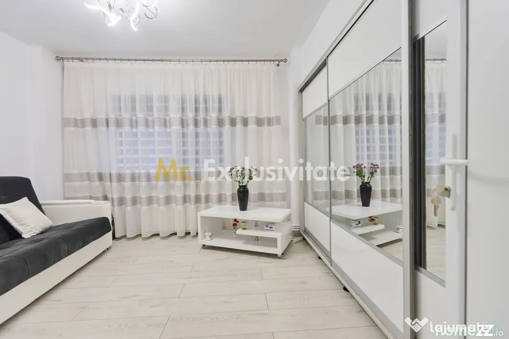 Garsonieră decomandată - Complet renovată - Parter –...