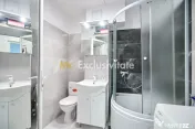 Garsonieră decomandată - Complet renovată - Parter –... 