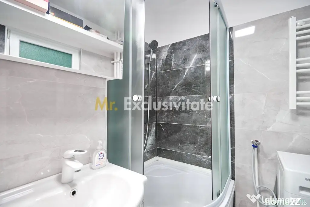 Garsonieră decomandată - Complet renovată - Parter –...
