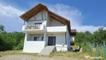 Casă-Pensiune Agroturistica spatioasa P+M Budeasa cu ved...