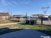 De închiriat: Hale si locuință pe 3 000 mp/ Bascov - A...