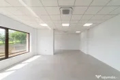 Spațiu comercial generos – 160 mp – poziție premium... 