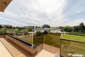 Spațiu comercial generos – 160 mp – poziție premium...