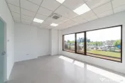 Spațiu comercial generos – 160 mp – poziție premium... 