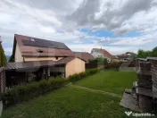 Casă premium P+E+M cu sistem fotovoltaic 15 kW, teren de 70 