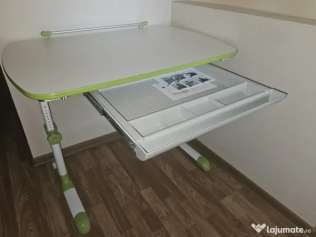 scaun si birou ergonomic copii