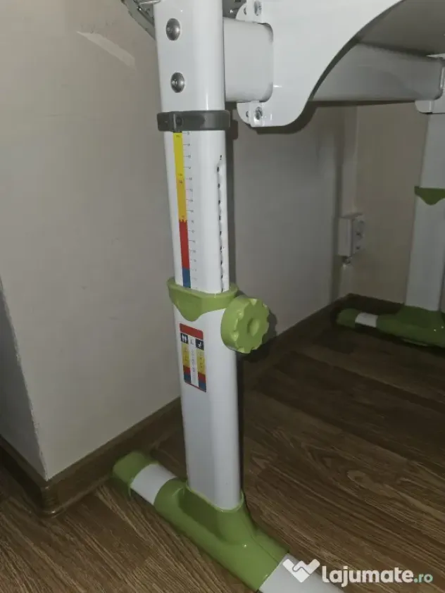 scaun si birou ergonomic copii