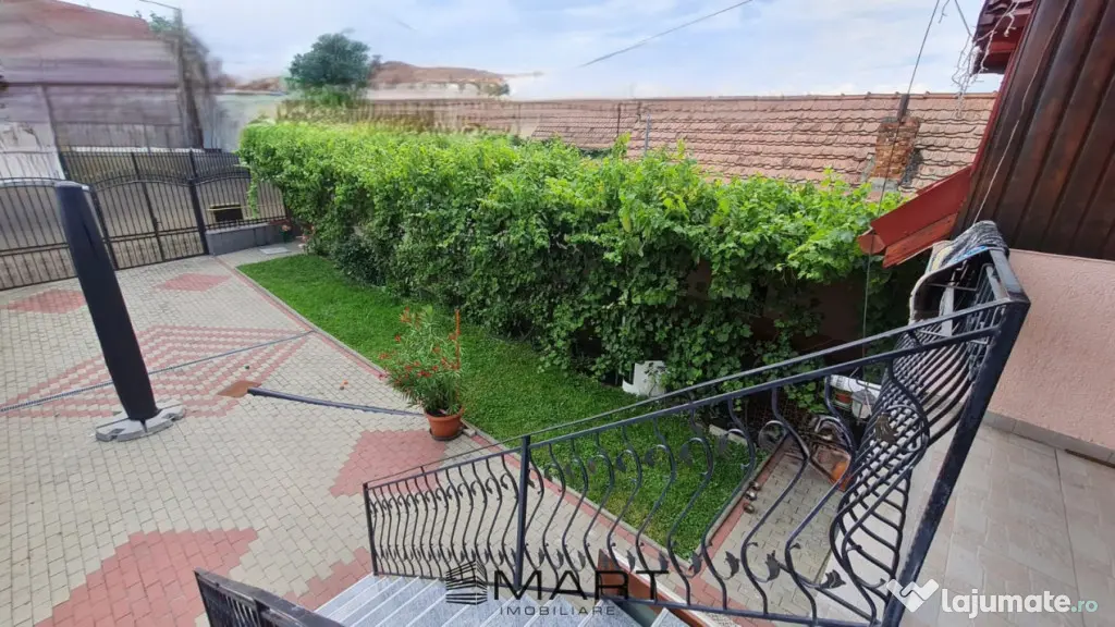 Casa 5 camere teren 450mp zona Trei Stejari