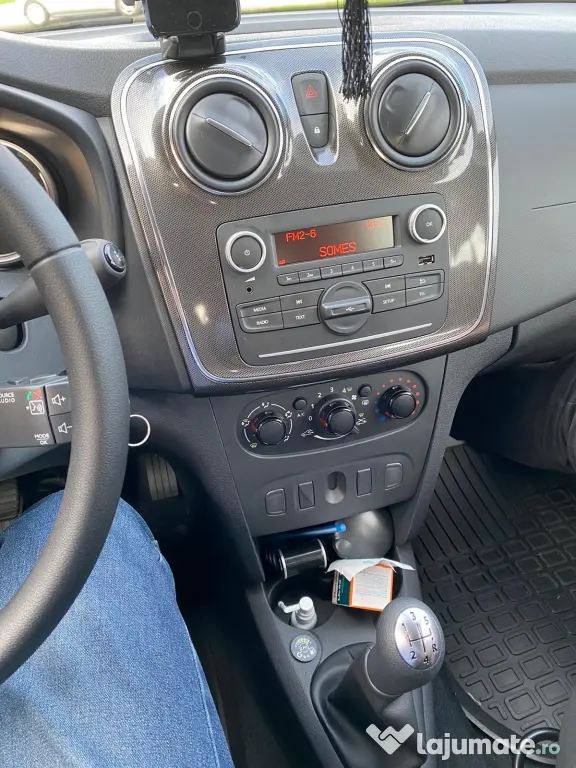 Vând Dacia Sandero