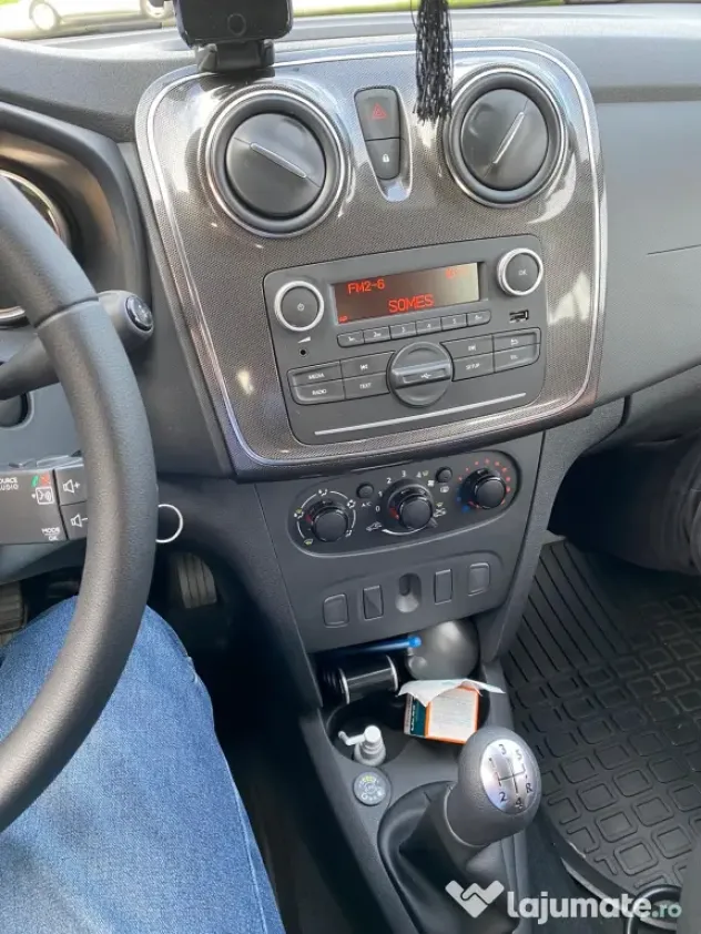 Vând Dacia Sandero