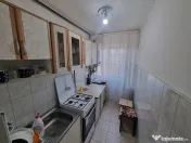KM 4-5 PIATA-apartament 3 camere cu gaze