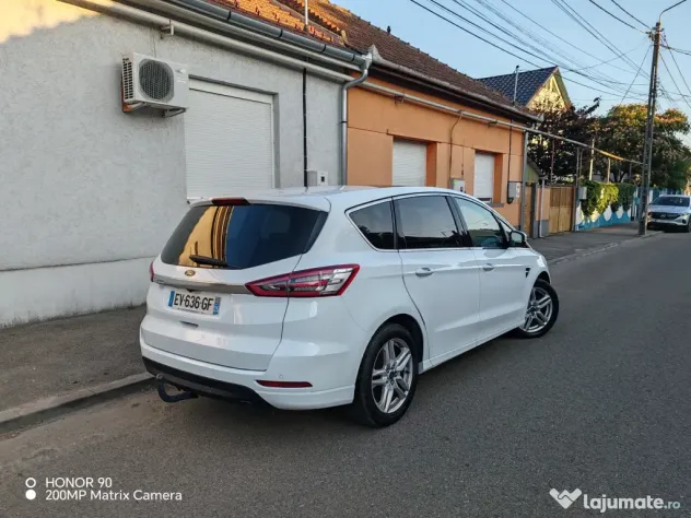Vând Ford S-Max 2.0tdci-150CP Fabricat 2018 Titanium Automată/7 locuri