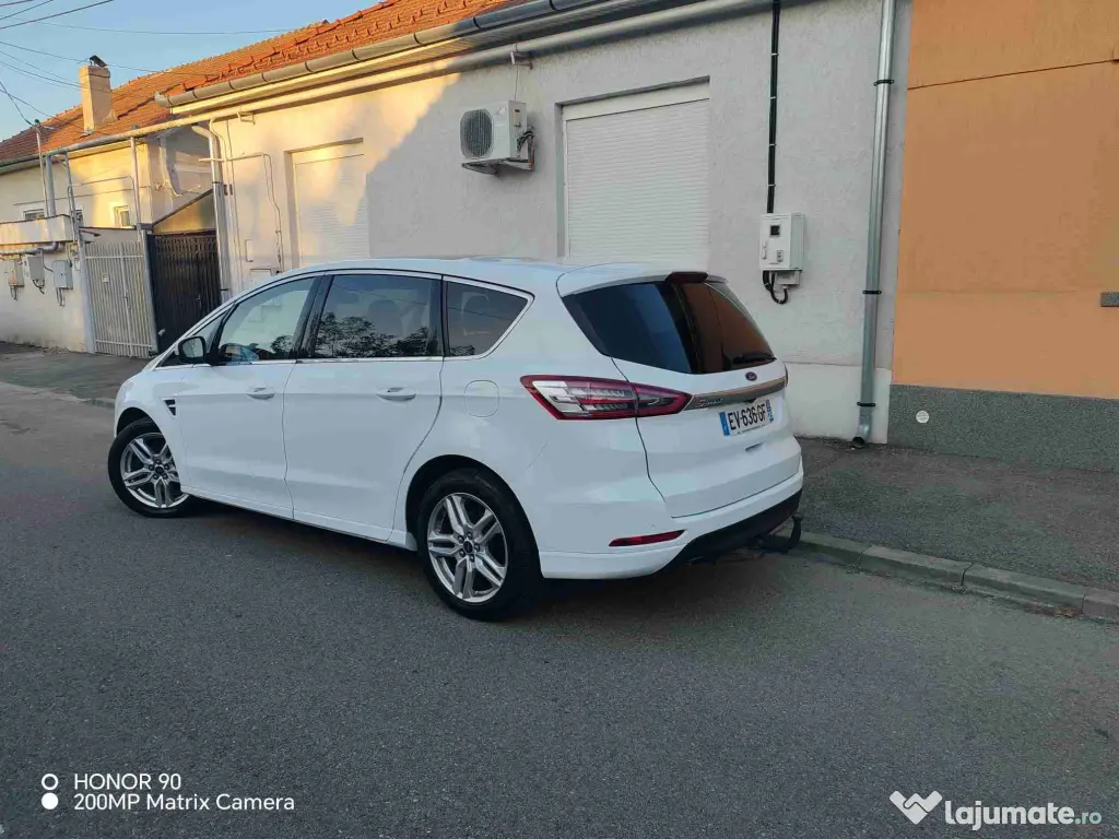 Vând Ford S-Max 2.0tdci-150CP Fabricat 2018 Titanium Automată/7 locuri