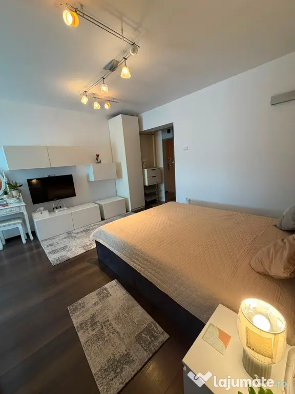 Proprietar vand garsorniera zona Dristor. Exclus agentii