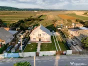 Casă individuală de vânzare 190mp construiti+1800mp te... 
