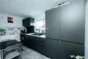 Casă individuală de vânzare 190mp construiti+1800mp te... 