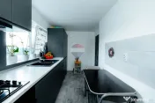 Casă individuală de vânzare 190mp construiti+1800mp te... 