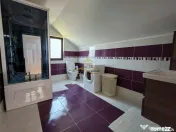 Casa complet mobilata, 3 dormitoare, garaj și livada – Racaciuni 