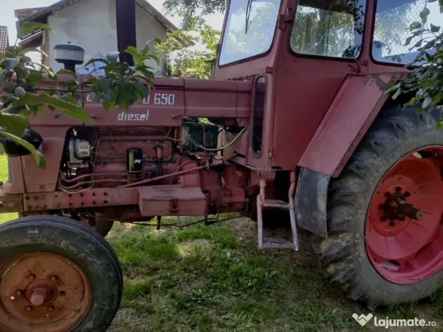 Tractor U650 in stare foarte buna