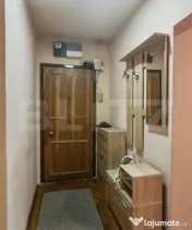 Apartament 3 camere decomandat, etaj intermediar, zona Maghe 