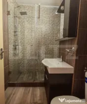 Apartament 3 camere decomandat, etaj intermediar, zona Maghe 