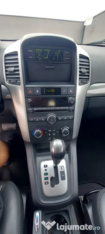 Vând Chevrolet Captiva 2.0 4WD 7 SIZER AUTOMATIK LT