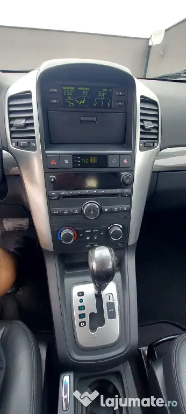 Vând Chevrolet Captiva 2.0 4WD 7 SIZER AUTOMATIK LT