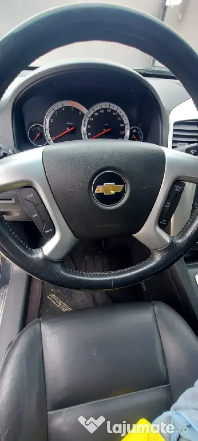 Vând Chevrolet Captiva 2.0 4WD 7 SIZER AUTOMATIK LT