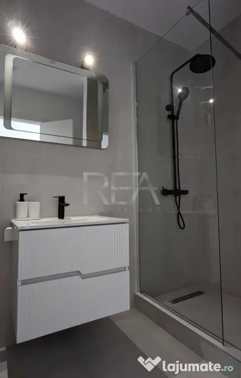 2 camere, 10/15, parcare, piscina ,72 mp-Ansamblul Primavara