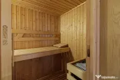 Domeniu privat 5.000 mp, cu reședință de 625 mp și pi...