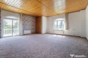 Domeniu privat 5.000 mp, cu reședință de 625 mp și pi...