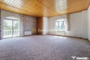 Domeniu privat 5.000 mp, cu reședință de 625 mp și pi... 