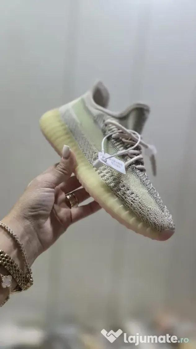 Yeezy 350 Premium