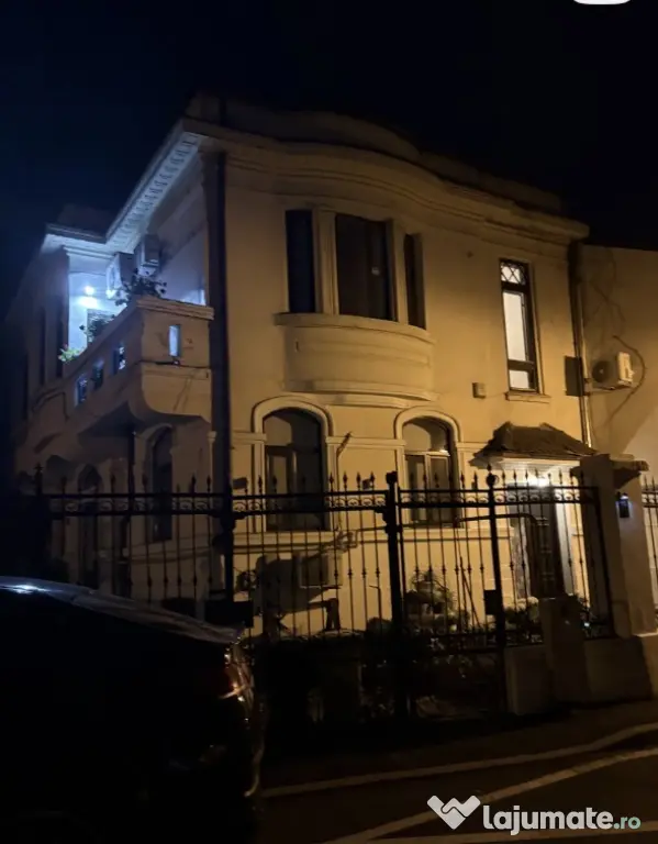 Apartament în vila Piața Unirii-Universitate