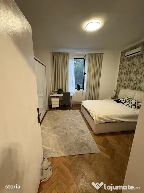 Apartament în vila Piața Unirii-Universitate