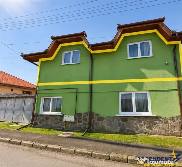NIvel in vila,mansarda moderna,2017,terasa 145 mp,teren 338