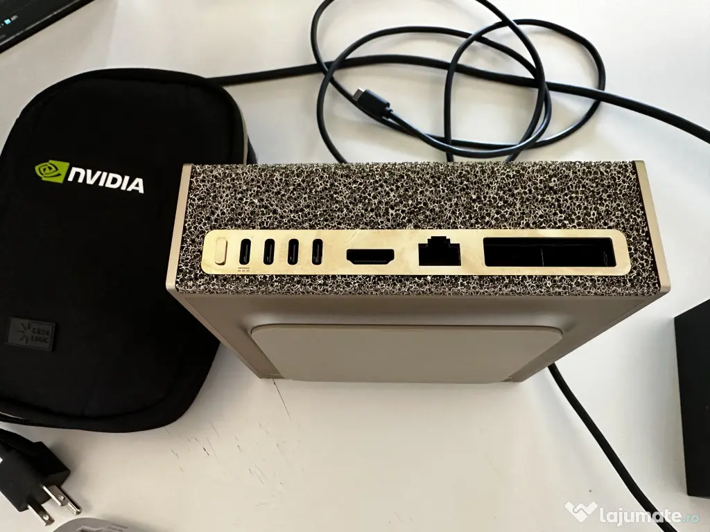 Sistem Mini PC PNY NVIDIA DGX Spark GB10 | 128GB RAM | 4TB | Founders Edition